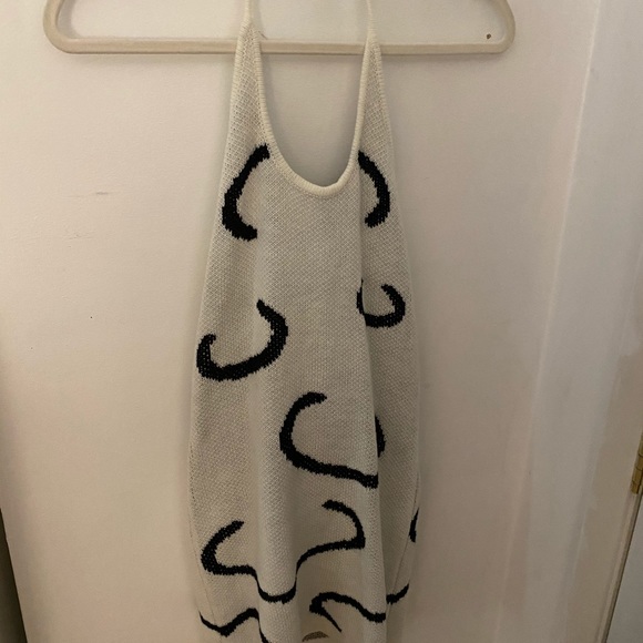 Black and white patterned halter dress. - Picture 2 of 3